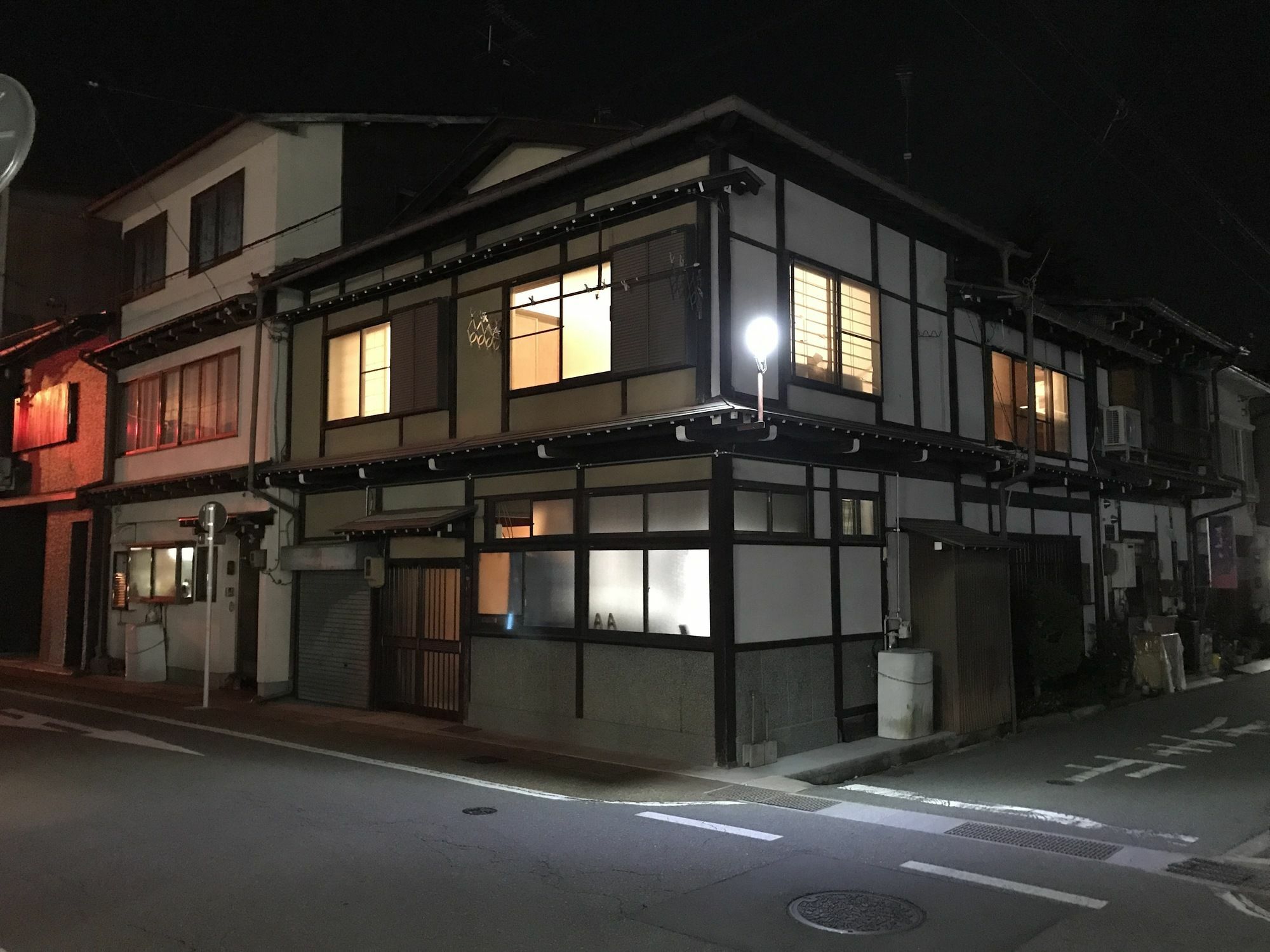 Guesthouse Daruma Takayama  Exterior foto